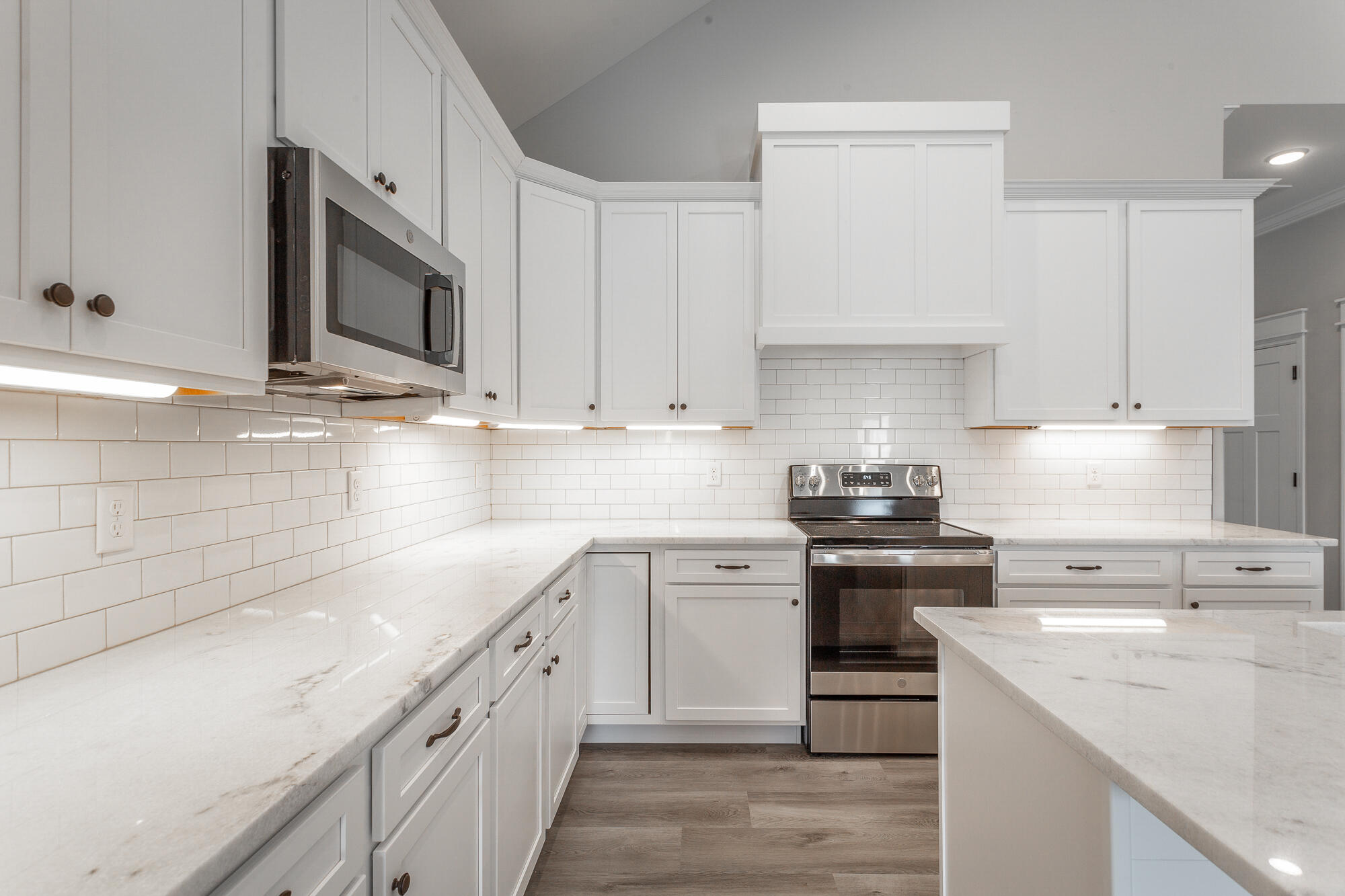 1018 Silverpine Drive, Unit 58 Chattanooga, TN 37421 - Photo 10 of 42 Kitchen