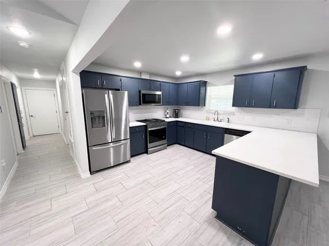 $2,400 | 413 Laurel Street, Bastrop, TX 78602