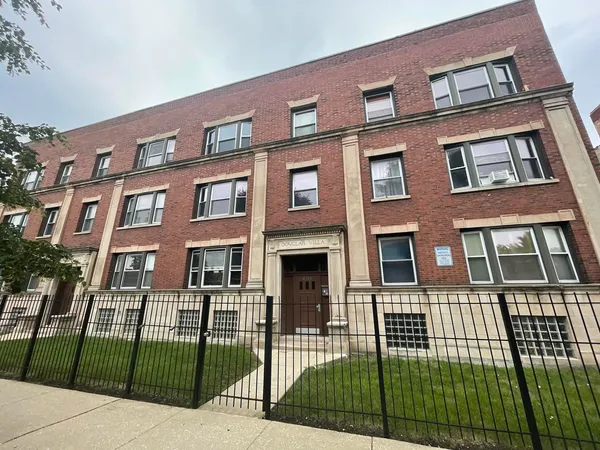 $144,900 | 4354 West Washington Boulevard, Unit 202, Chicago, IL 60624