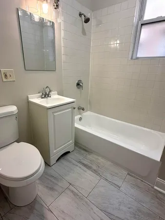 $144,900 | 4354 West Washington Boulevard, Unit 202, Chicago, IL 60624