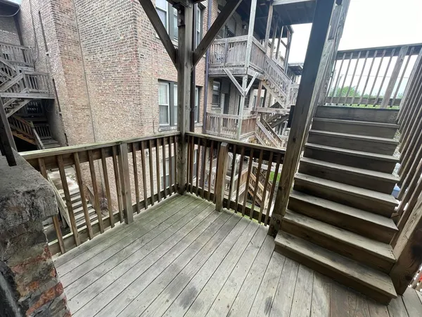 $144,900 | 4354 West Washington Boulevard, Unit 202, Chicago, IL 60624