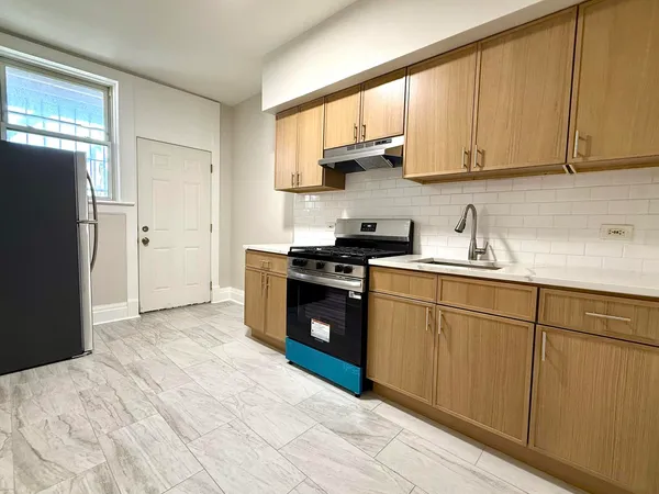 $144,900 | 4354 West Washington Boulevard, Unit 202, Chicago, IL 60624