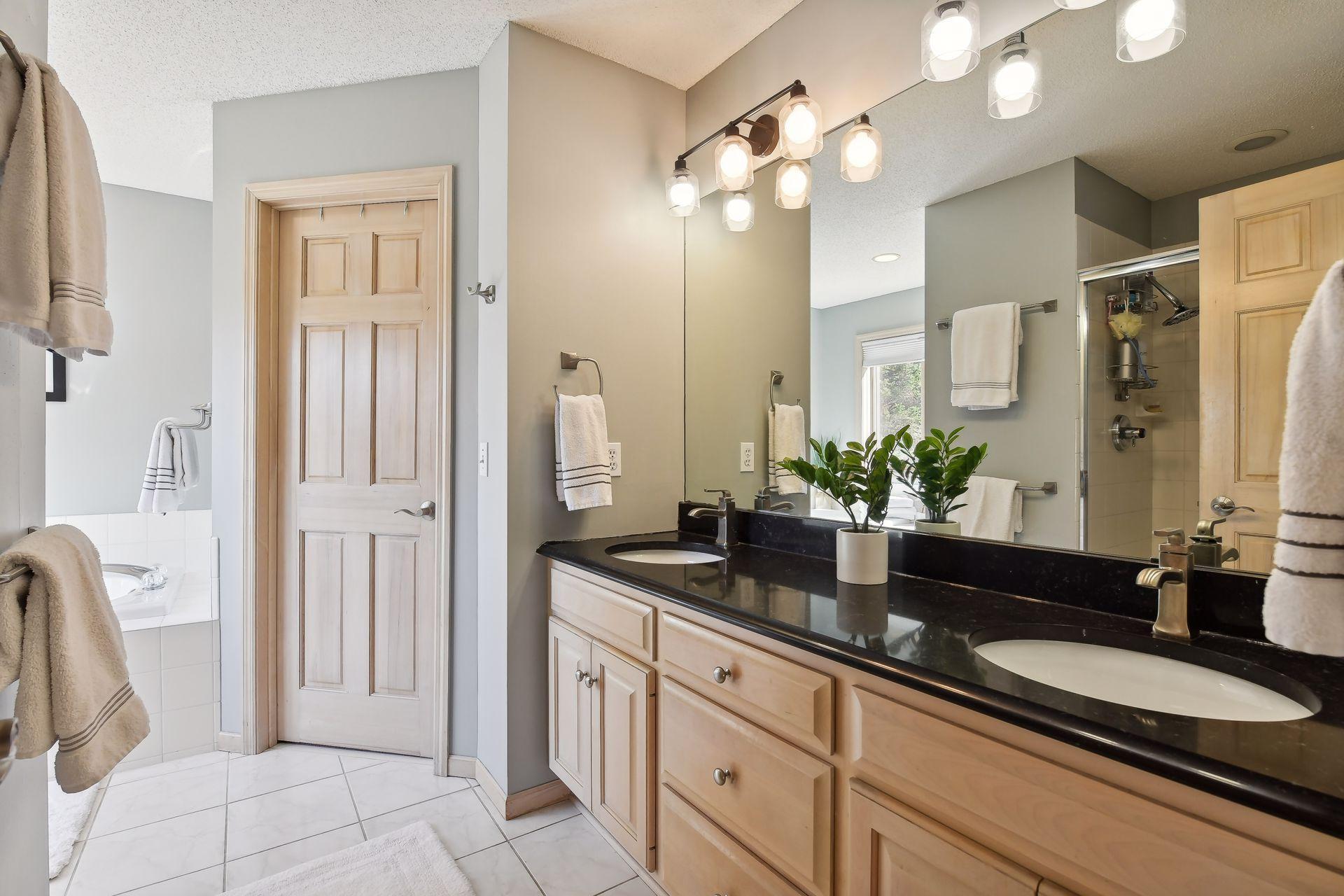 17987 Clear Spring Lane Eden Prairie, MN 55347 - Photo 25 of 42 Gallery Image 25