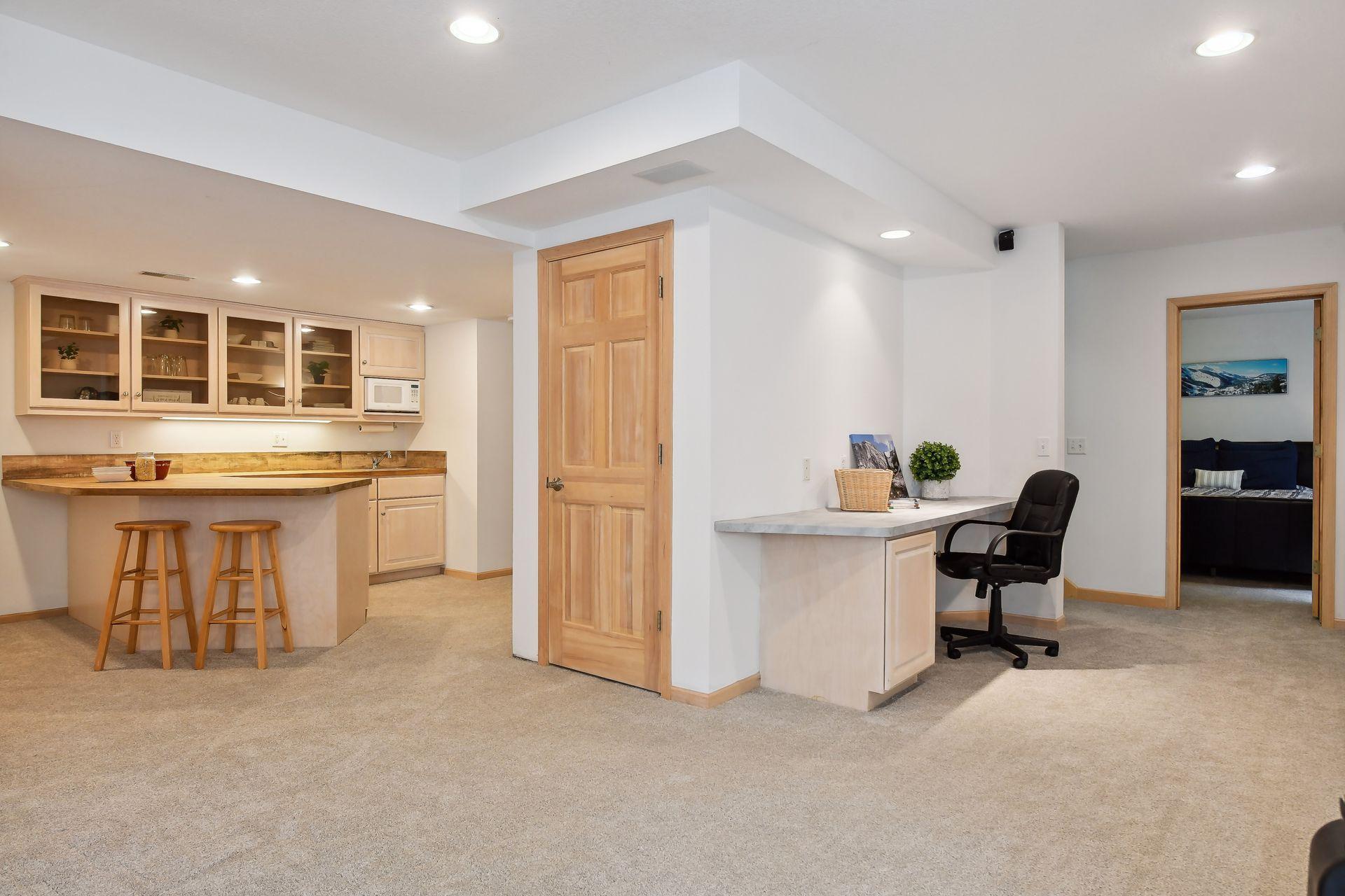 17987 Clear Spring Lane Eden Prairie, MN 55347 - Photo 34 of 42 Gallery Image 34