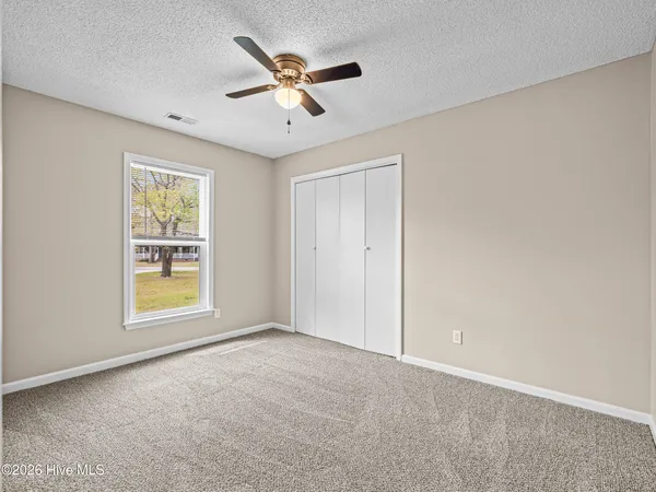 $1,800 | 1147 Lakeview Avenue, Richlands, NC 28574