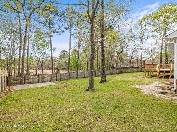 $1,800 | 1147 Lakeview Avenue, Richlands, NC 28574