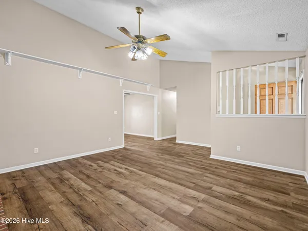 $1,800 | 1147 Lakeview Avenue, Richlands, NC 28574