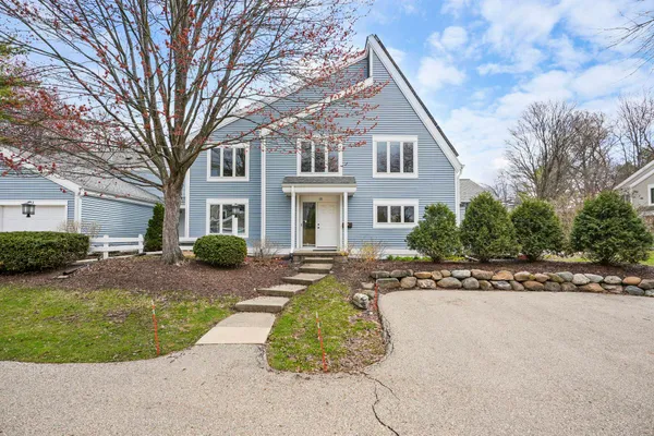 $325,000 | 19 Red Maple Trail, Madison, WI 53717