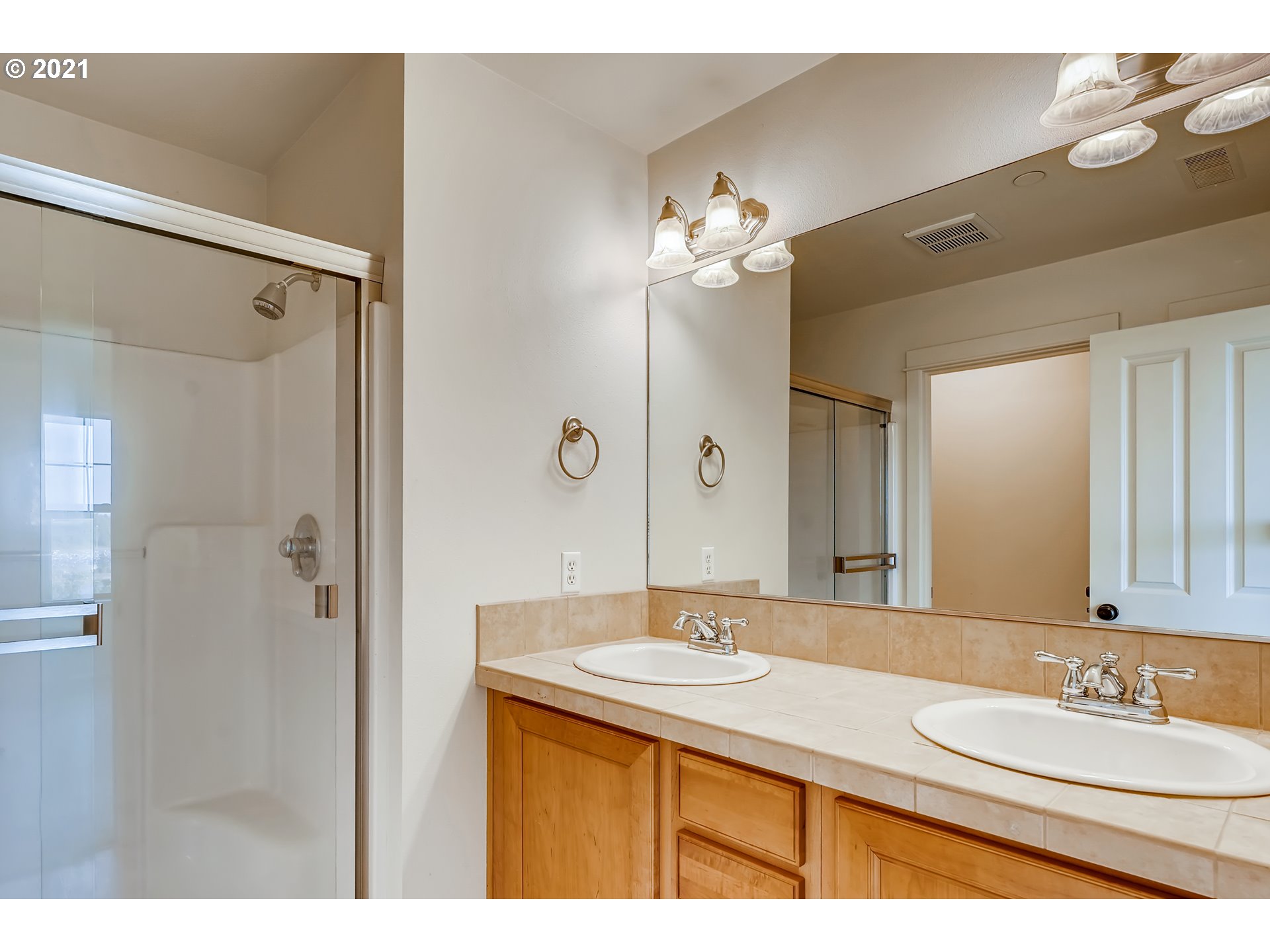 9209 Northwest Germantown Road Portland, OR 97231 - Photo 20 of 31 Gallery Image 20