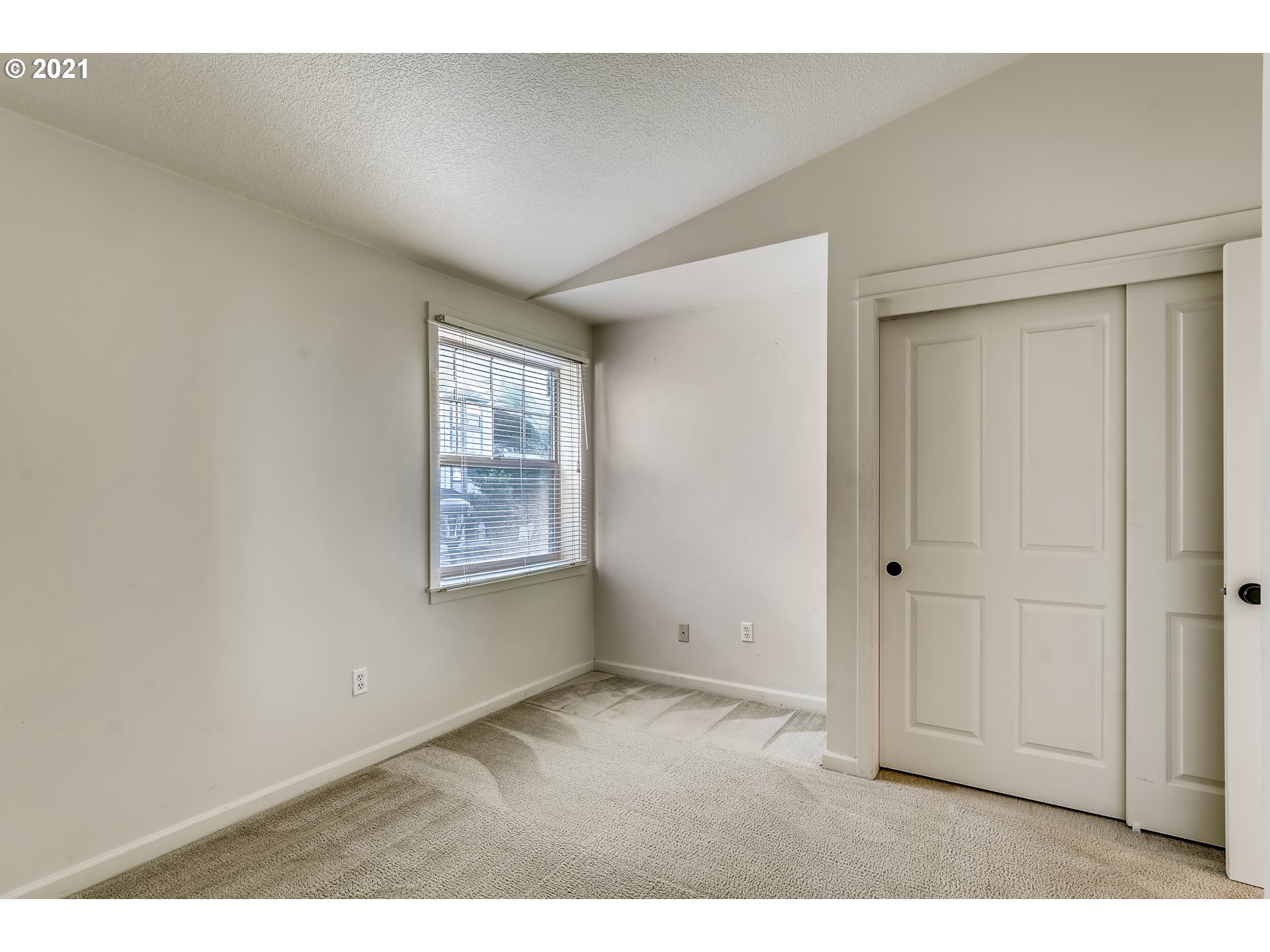 9209 Northwest Germantown Road Portland, OR 97231 - Photo 23 of 31 Gallery Image 23
