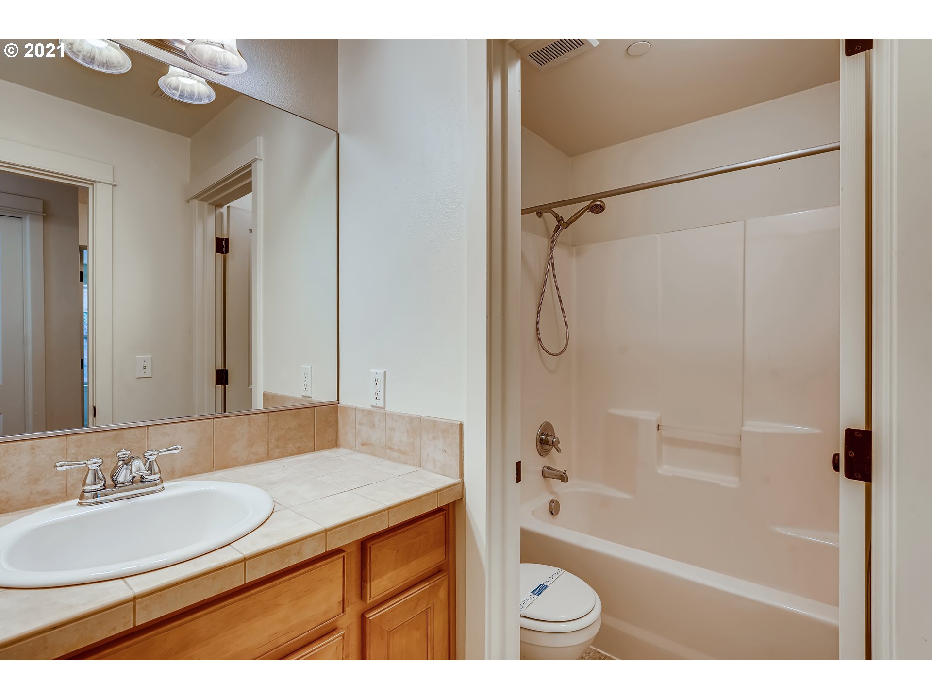 9209 Northwest Germantown Road Portland, OR 97231 - Photo 24 of 31 Gallery Image 24