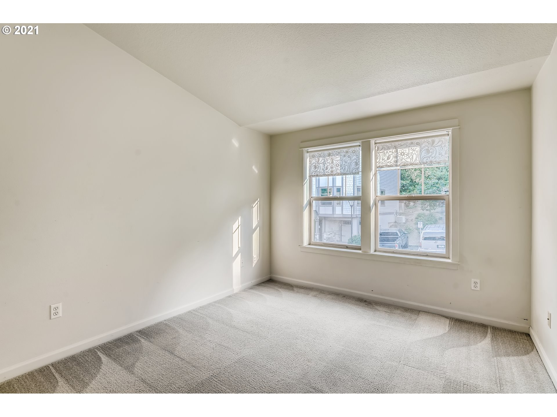 9209 Northwest Germantown Road Portland, OR 97231 - Photo 25 of 31 Gallery Image 25