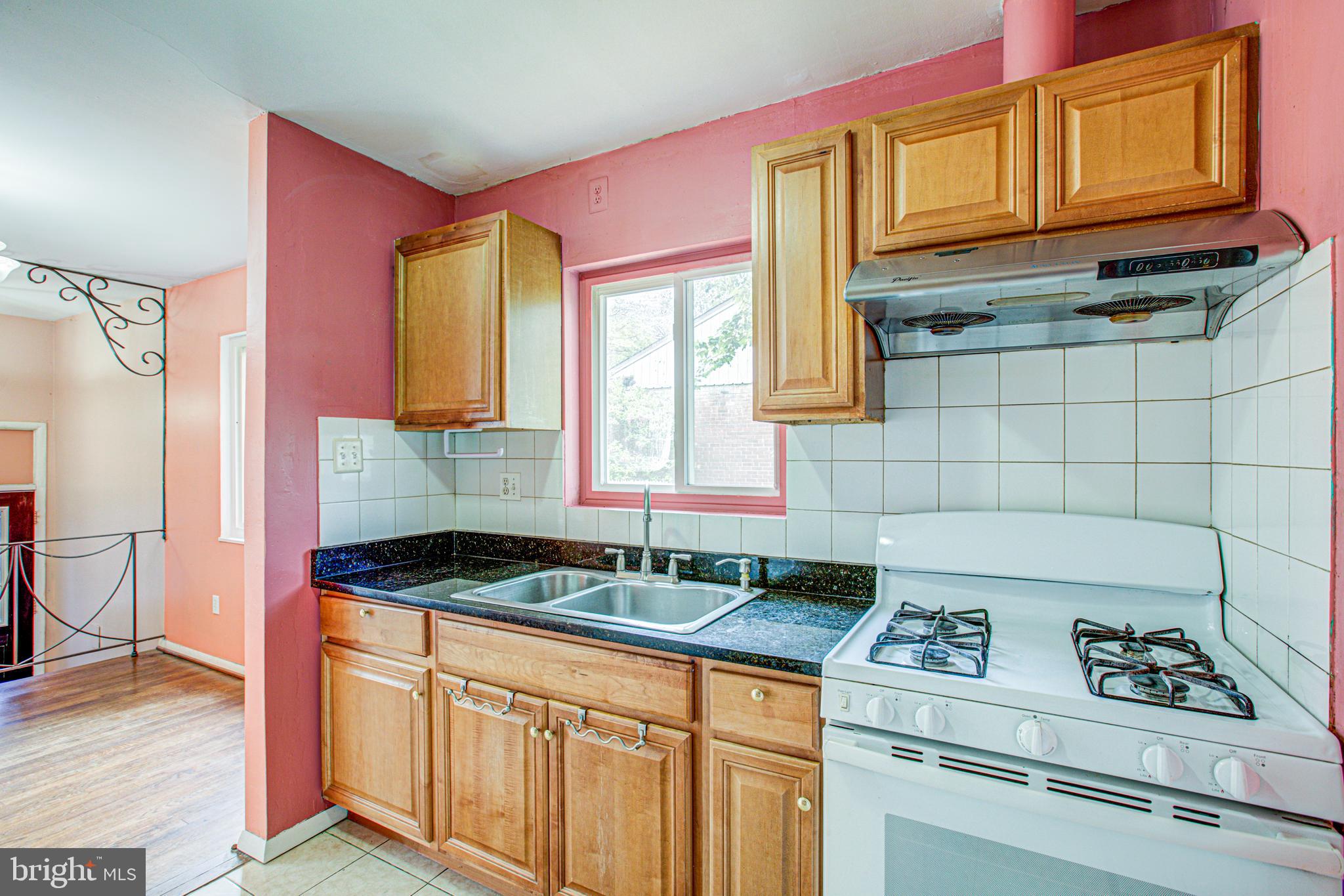 3924 Wendy Lane Silver Spring, MD 20906 - Photo 10 of 48 Kitchen with Ceramic floor