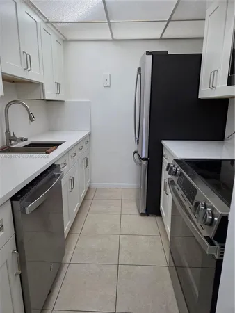 $1,800 | 2350 Northeast 135th Street, Unit 201, North Miami, FL 33181