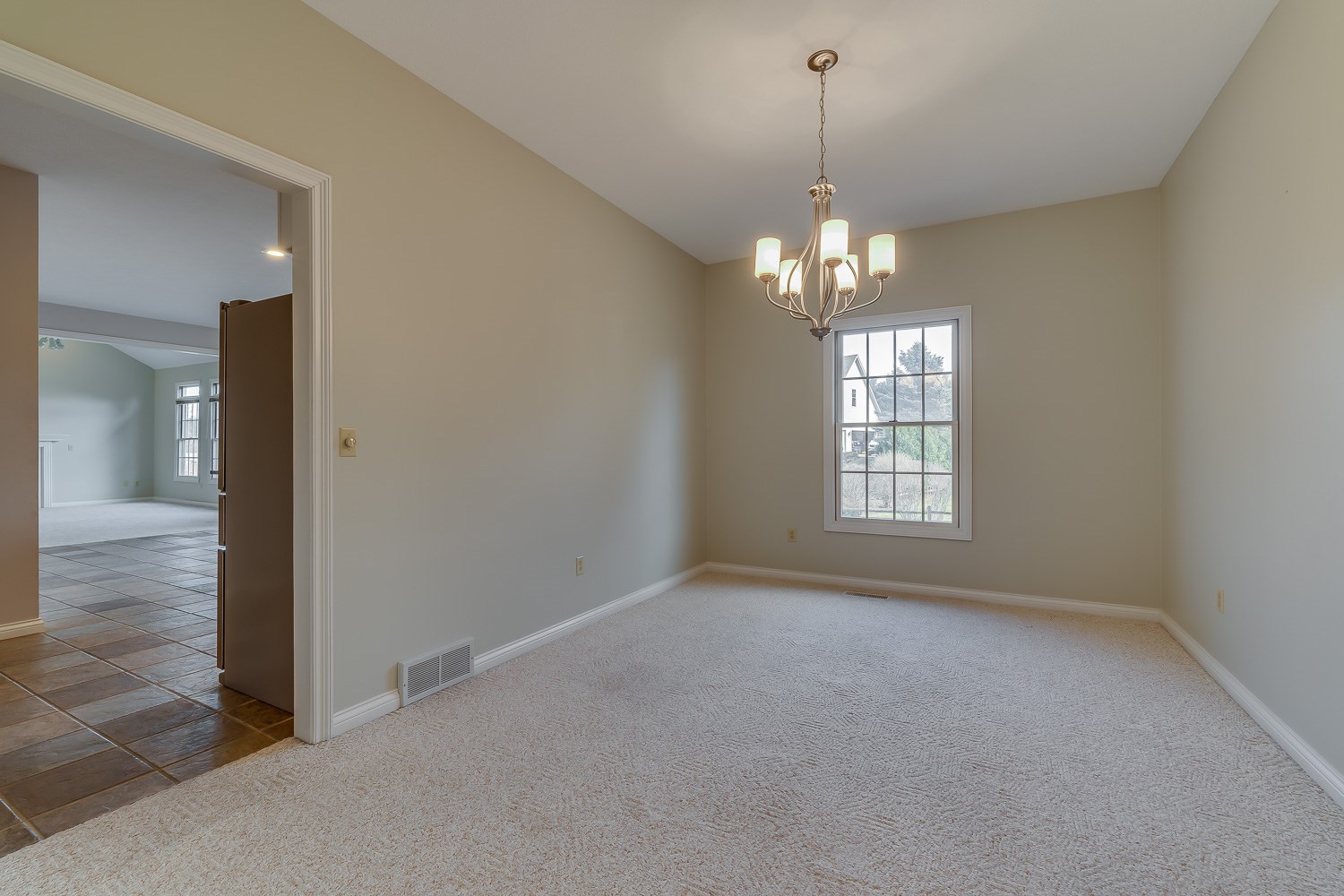 52488 Pickwick Point Granger, IN 46530 - Photo 11 of 36 Gallery Image 11