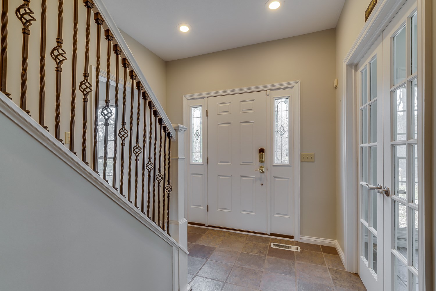 52488 Pickwick Point Granger, IN 46530 - Photo 14 of 36 Gallery Image 14
