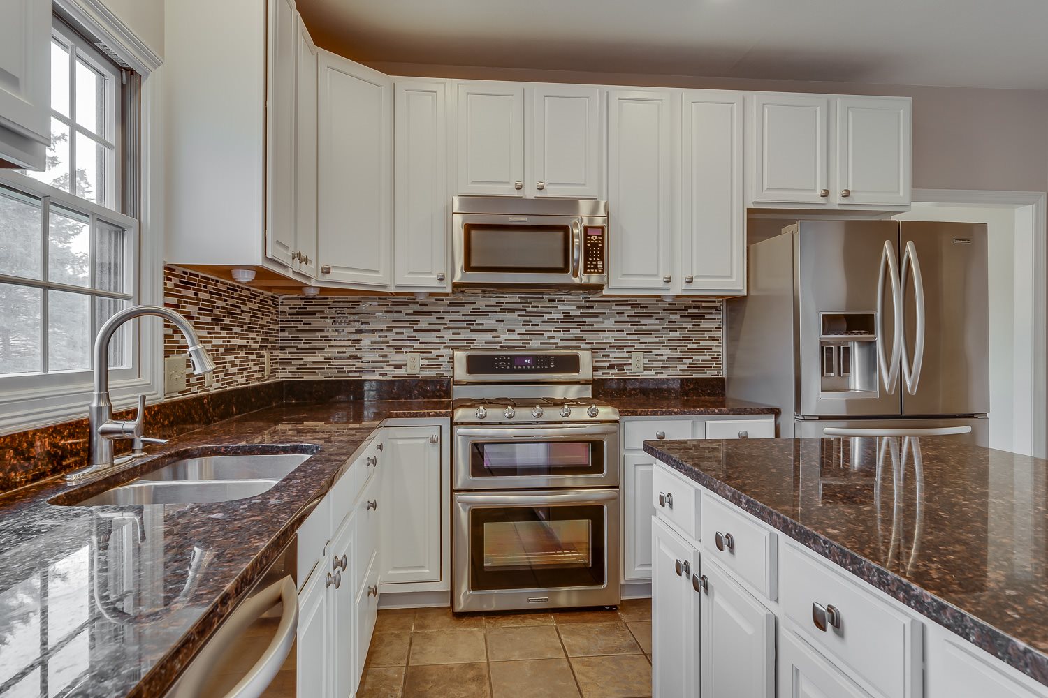 52488 Pickwick Point Granger, IN 46530 - Photo 9 of 36 Gallery Image 9