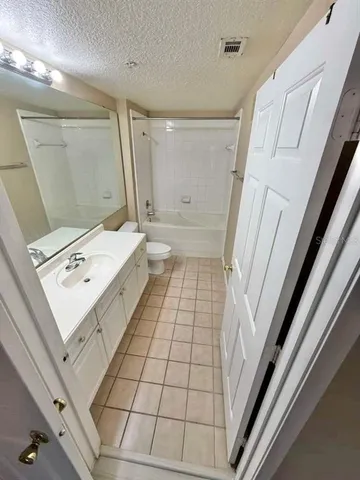 a view of utility room