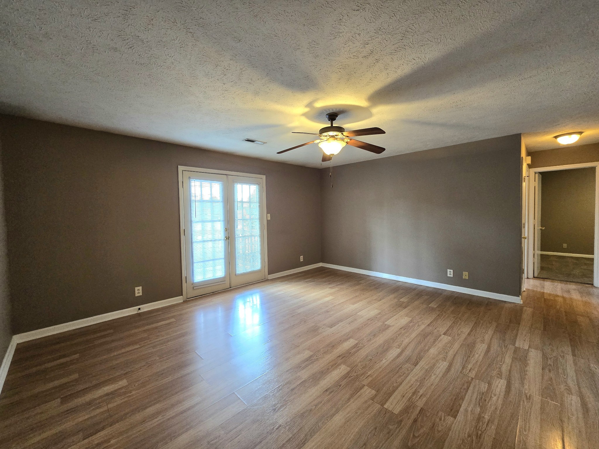 277 Dunbar Cave Road, Unit E Clarksville, TN 37043 - Photo 2 of 9