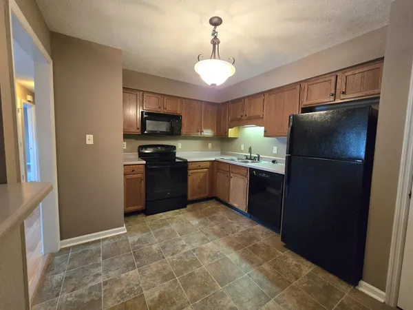 $925 | 277 Dunbar Cave Road, Unit E, Clarksville, TN 37043