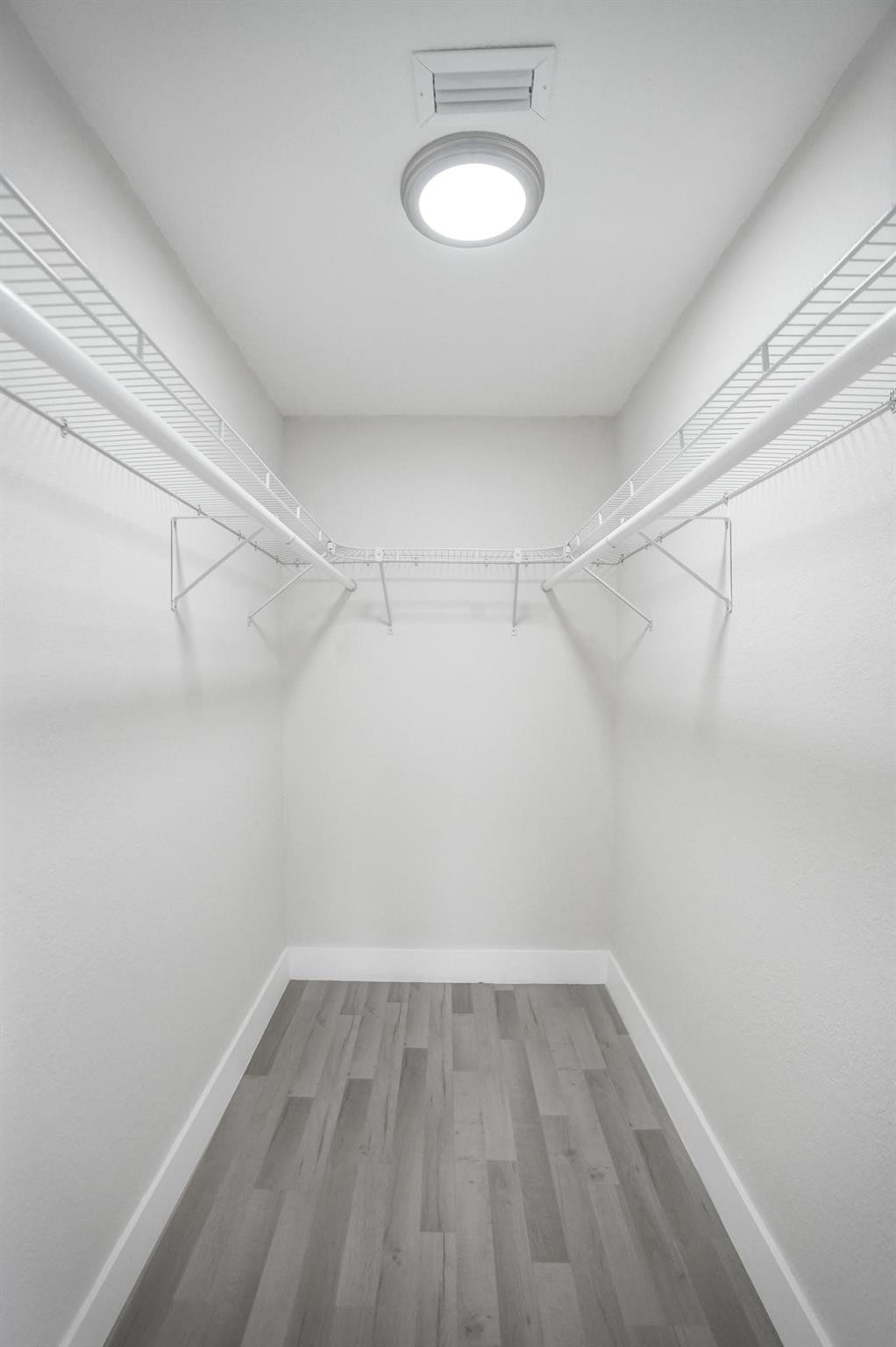 631 North 69th Terrace Hollywood, FL 33024 - Photo 15 of 60 a view of a room with wooden floor