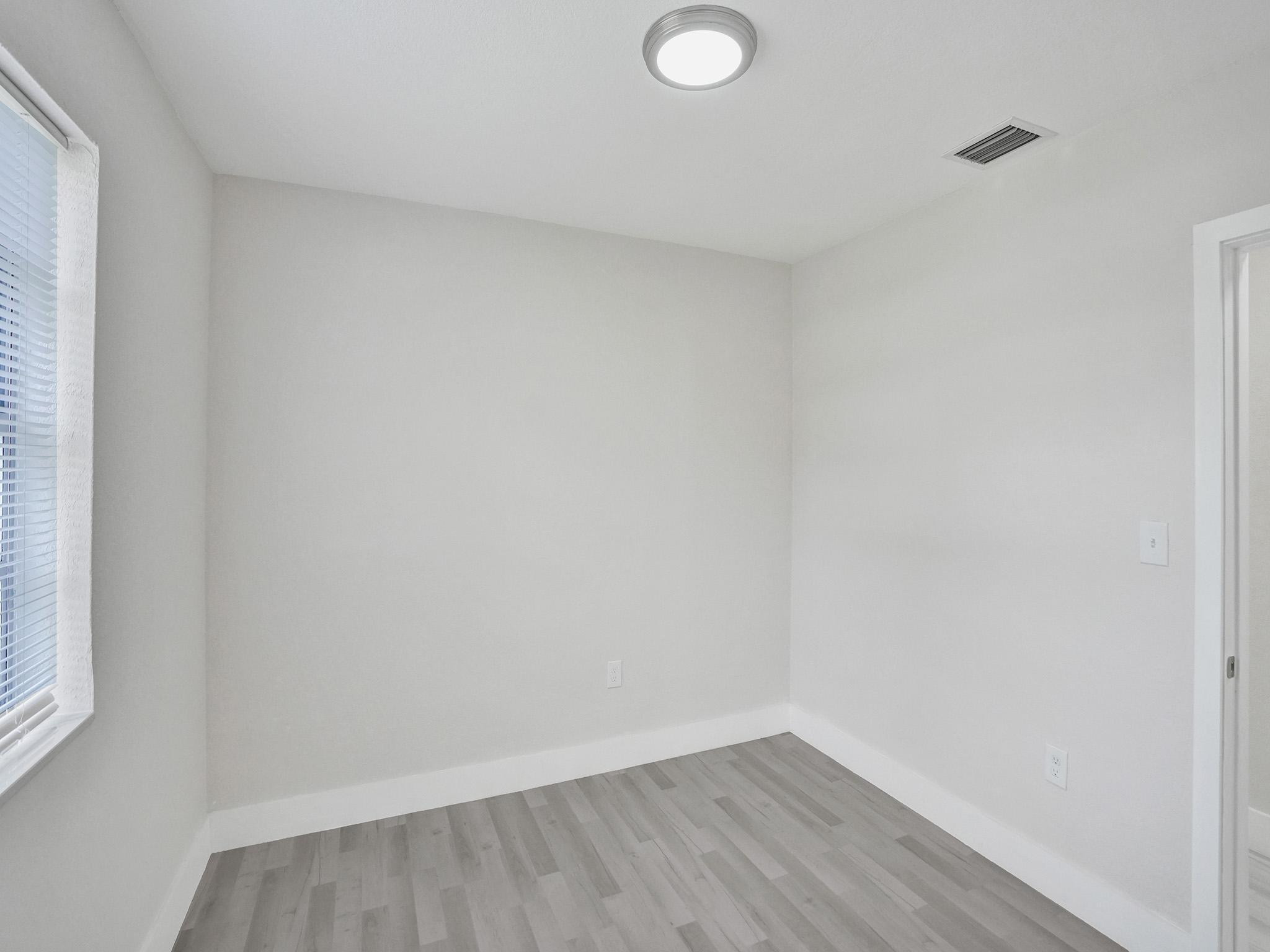 631 North 69th Terrace Hollywood, FL 33024 - Photo 19 of 60 a view of an empty room
