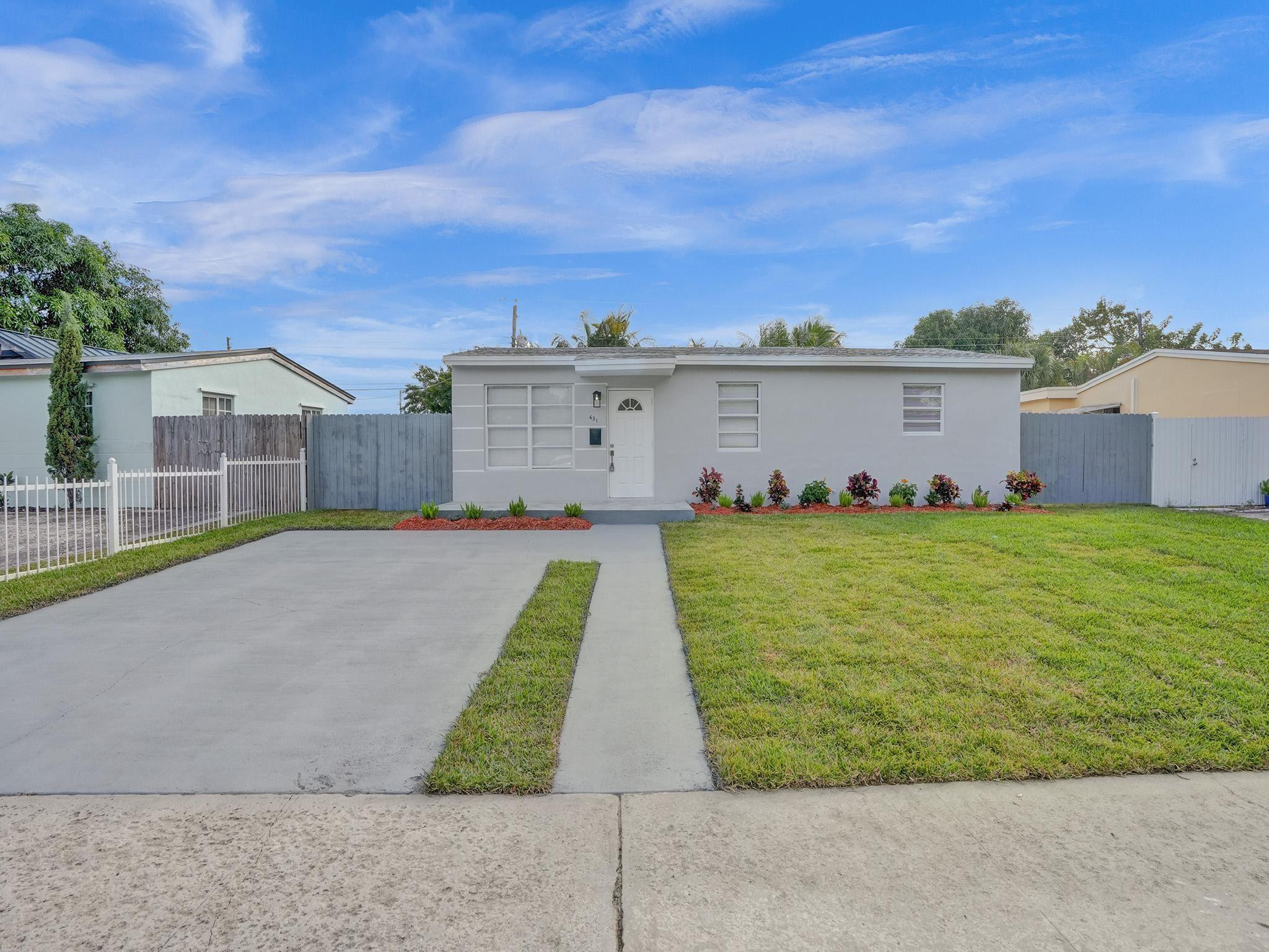 631 North 69th Terrace Hollywood, FL 33024 - Photo 3 of 60 Photo 3