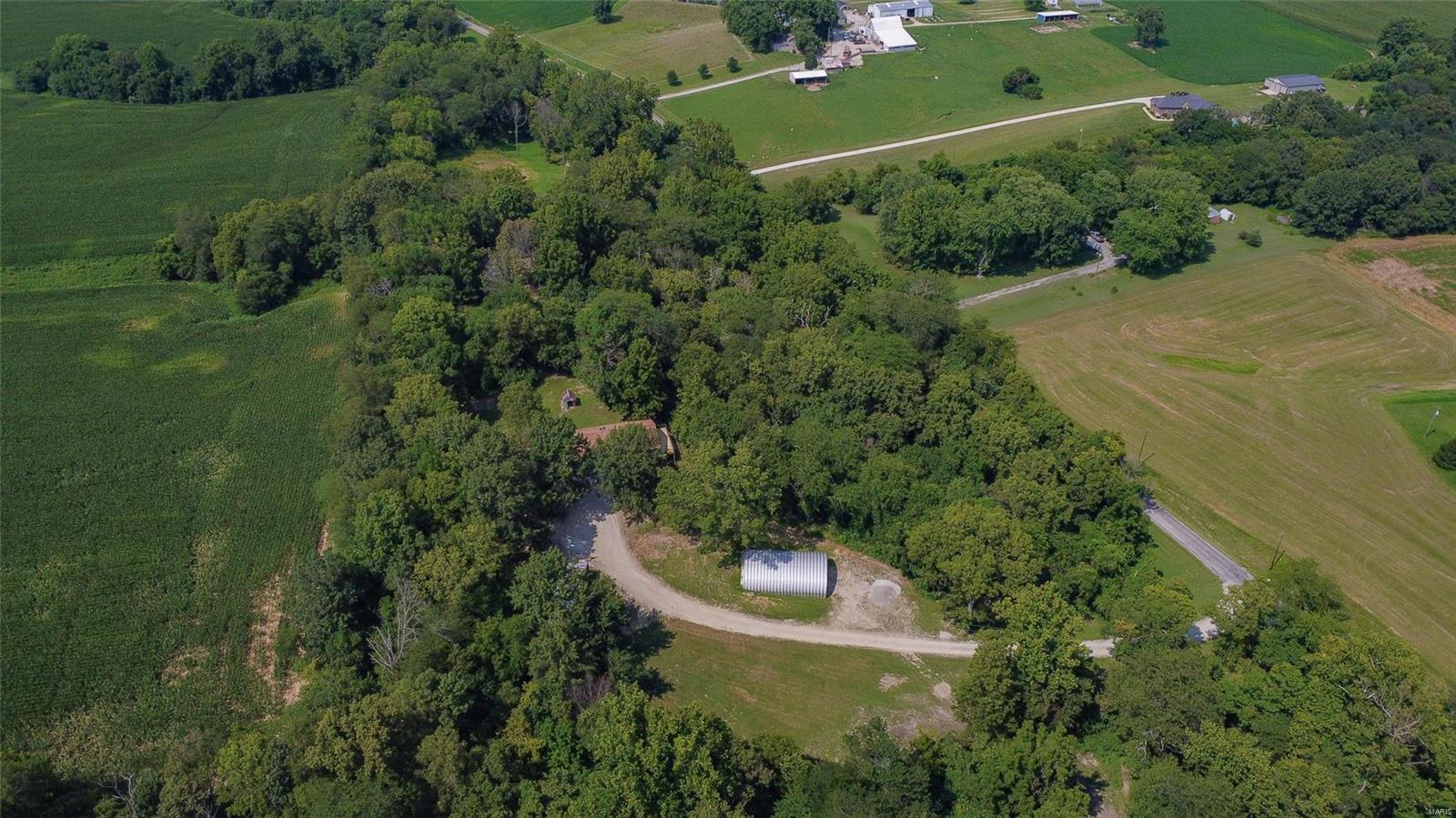 8668 Pin Oak Road Edwardsville, IL 62025 - Photo 39 of 40 Gallery Image 39
