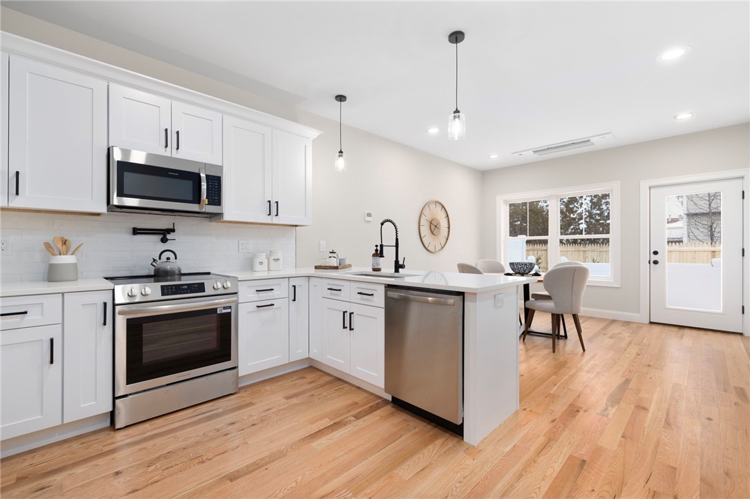 2907 Post Road, Unit 4 Warwick, RI 02886 - Photo 9 of 33