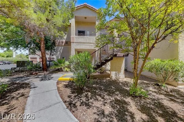$1,950 | 1830 North Buffalo Drive, Unit 2117, Las Vegas, NV 89128