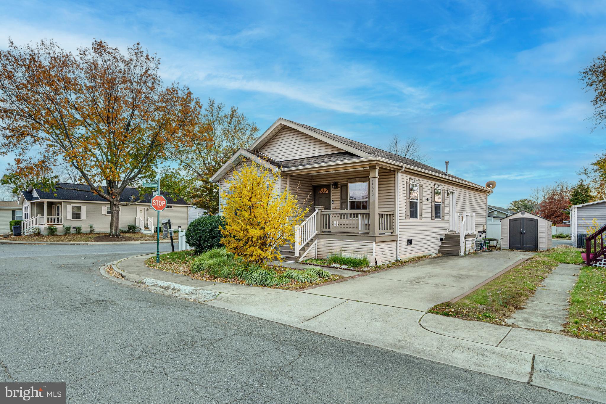 14640 Lufthansa Circle Chantilly, VA 20151 - Photo 2 of 35 Front porch and a driveway for 2 cars
