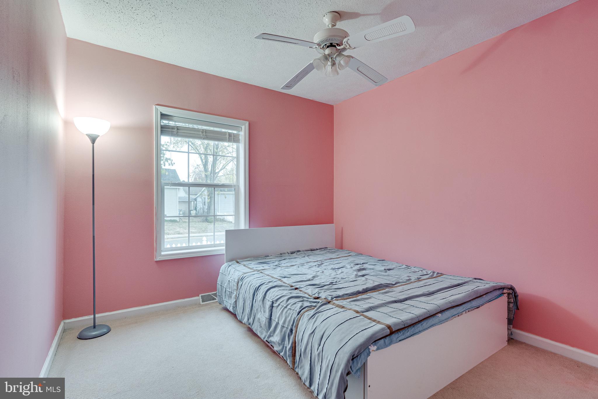 14640 Lufthansa Circle Chantilly, VA 20151 - Photo 21 of 35 Secondary bedroom