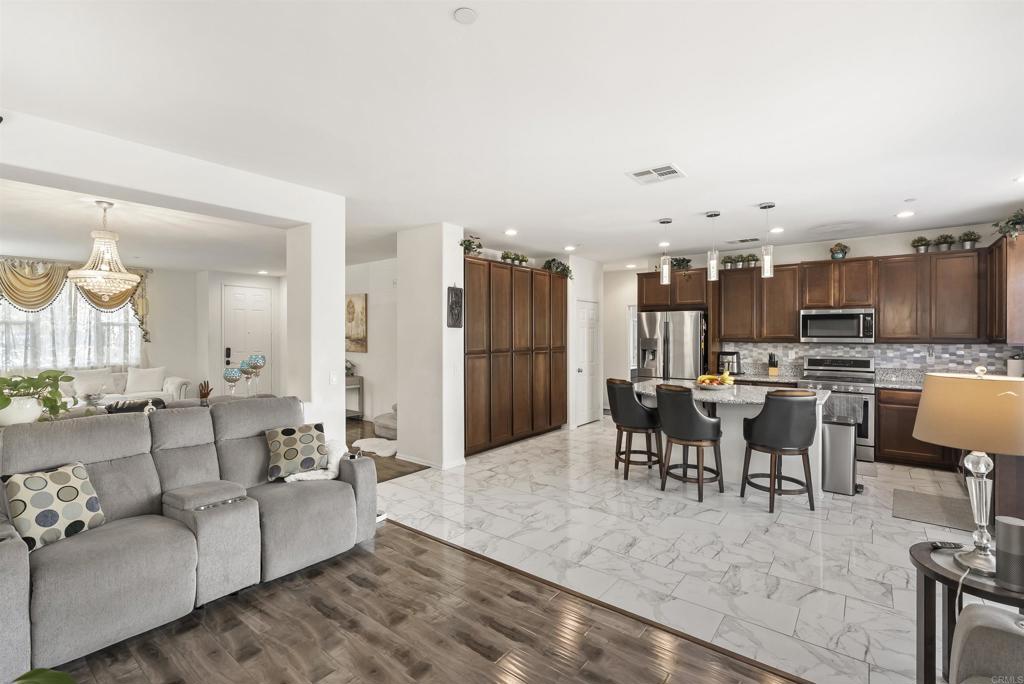 1417 Cathedral Oaks Road Chula Vista, CA 91913 - Photo 11 of 47