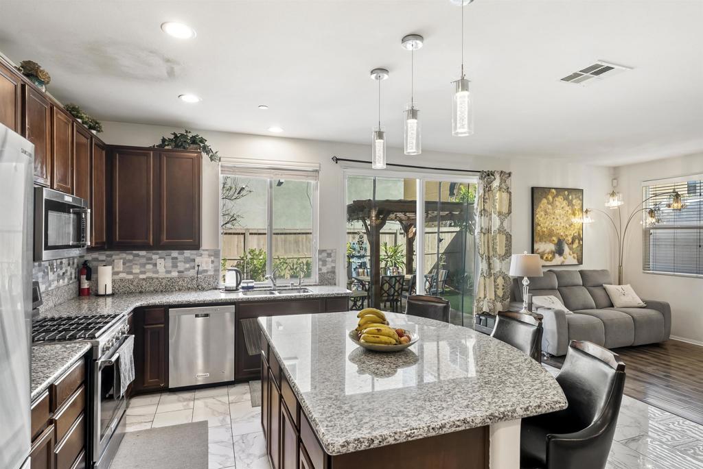 1417 Cathedral Oaks Road Chula Vista, CA 91913 - Photo 15 of 47