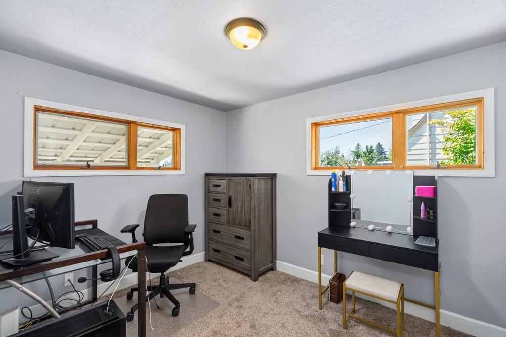 2803 West Sanson Avenue Spokane, WA 99205 - Photo 13 of 33