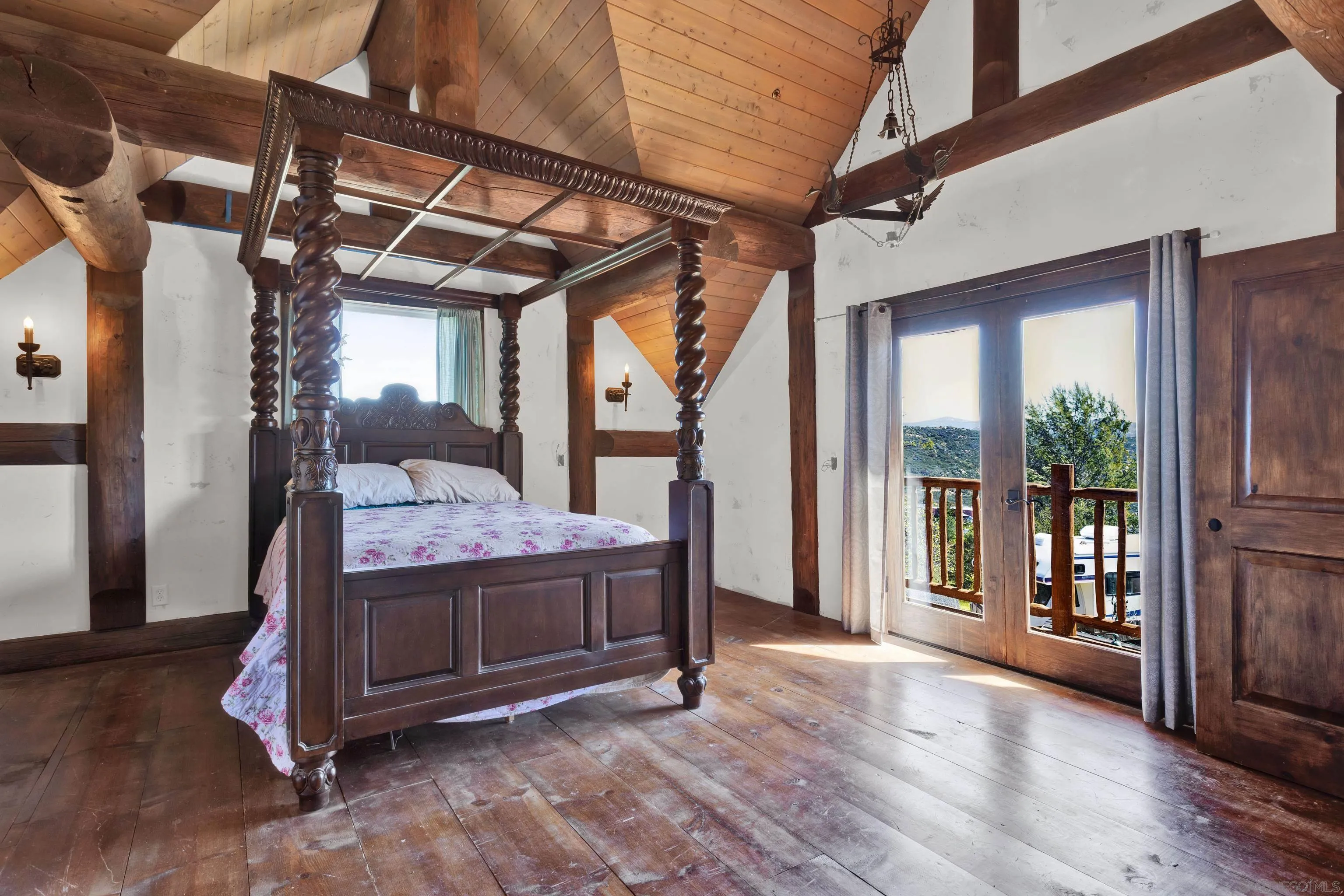 20580 Bexley Road Jamul, CA 91935 - Photo 31 of 50 a bed room with a bed and a window