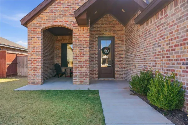 $339,000 | 805 North 5th Street, Wolfforth, TX 79382