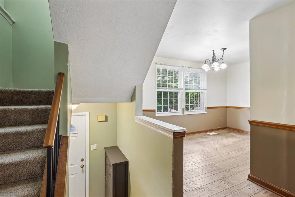 446 Hunting Creek Road Canonsburg, PA 15317 - Photo 8 of 50 Gallery Image 8