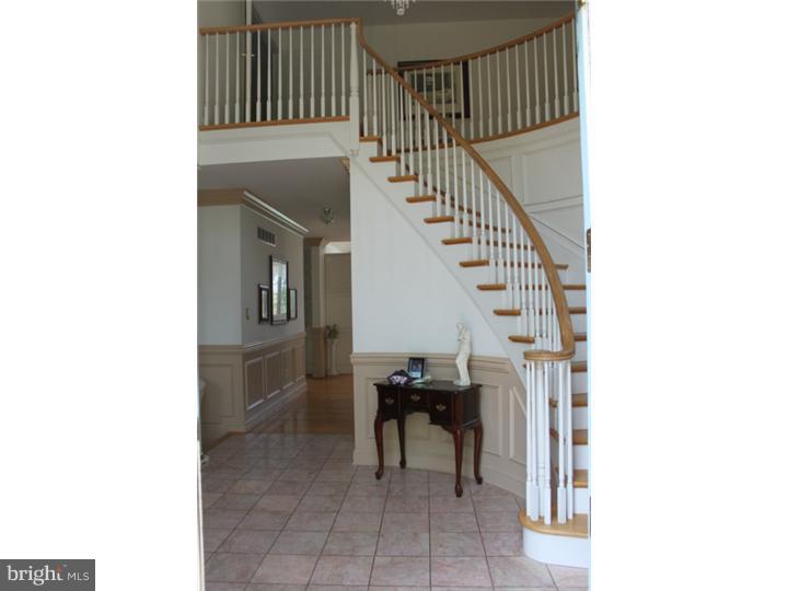 303 Nottingham Drive Spring City, PA 19475 - Photo 4 of 21 Foyer