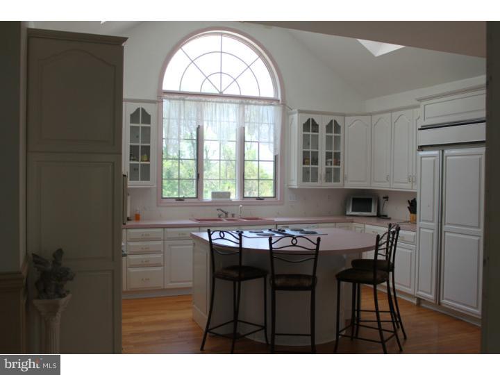 303 Nottingham Drive Spring City, PA 19475 - Photo 5 of 21 Kitchen