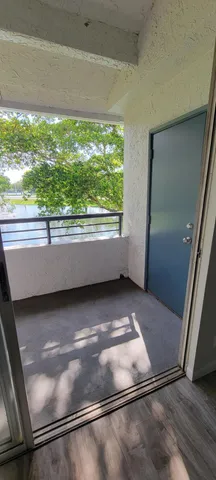 $1,850 | 611 Lyons Road, Unit 8202, Coconut Creek, FL 33063