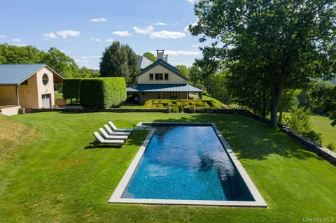 $11,500,000 | 129 West Meadow Lane, Millbrook, NY 12545