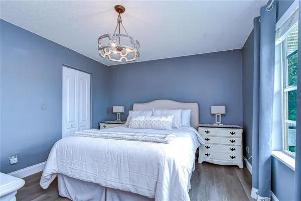 $600,000 | 1216 Brandon Lakes Avenue, Valrico, FL 33594