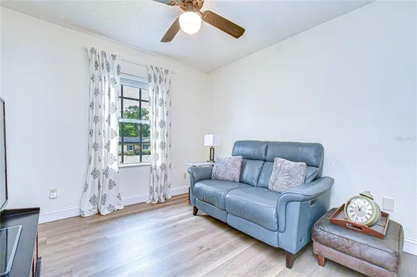 $600,000 | 1216 Brandon Lakes Avenue, Valrico, FL 33594