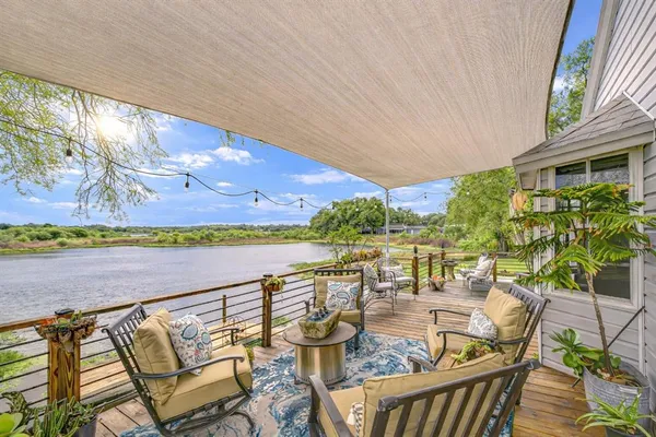 $600,000 | 1216 Brandon Lakes Avenue, Valrico, FL 33594