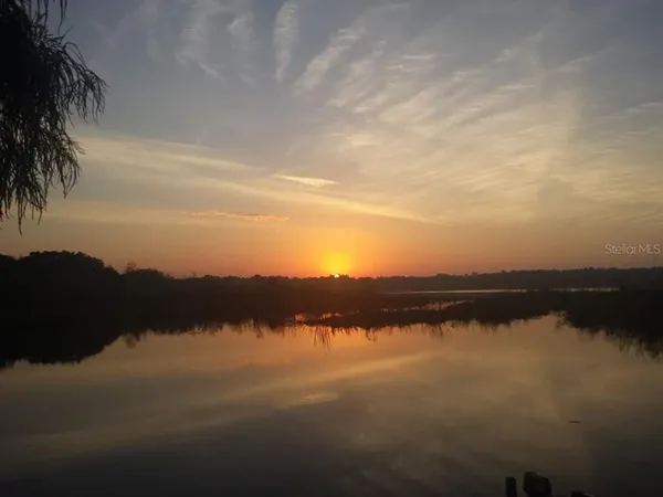 $600,000 | 1216 Brandon Lakes Avenue, Valrico, FL 33594