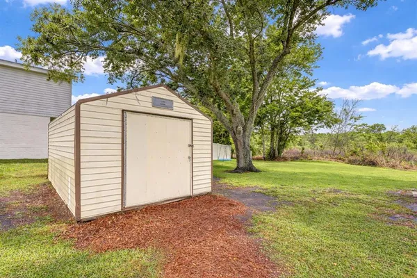 $600,000 | 1216 Brandon Lakes Avenue, Valrico, FL 33594