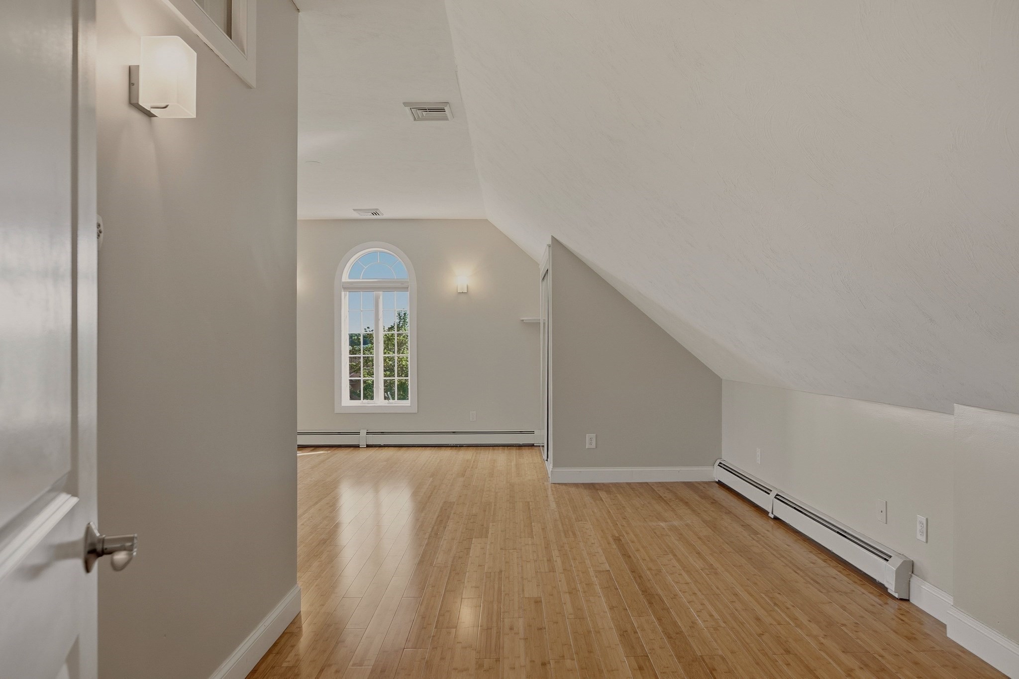 33 Flores Way Fall River, MA 02721 - Photo 16 of 39 Gallery Image 16
