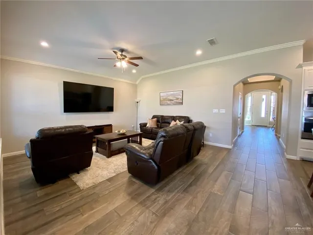 $2,420 | 5208 Escondido Pass, McAllen, TX 78504