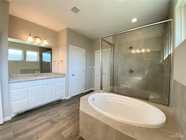 $2,420 | 5208 Escondido Pass, McAllen, TX 78504